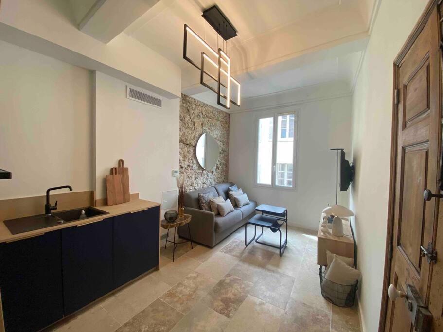 Au Coeur Du Viel Antibes - Cosy Appartement Экстерьер фото